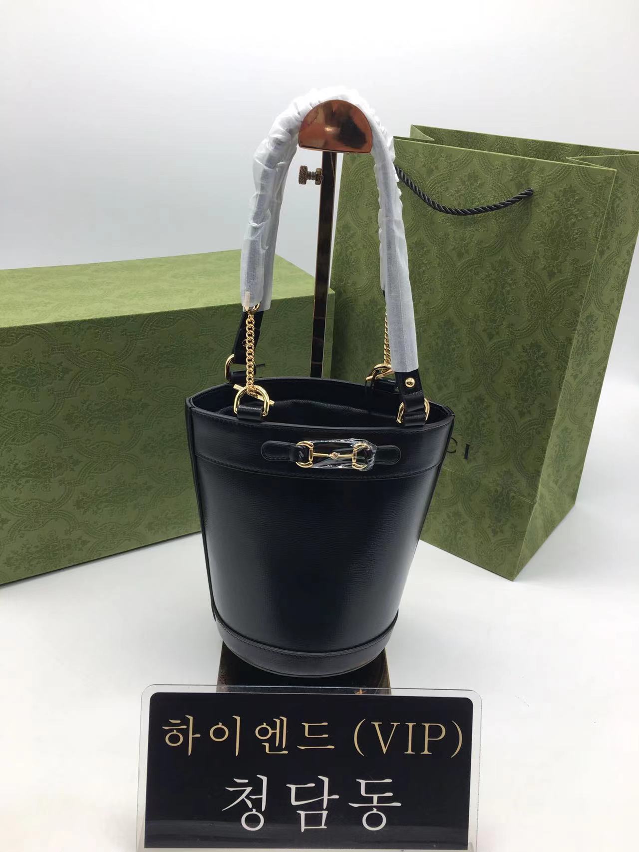 구찌 1955 홀스빗 스몰 버킷백 637115