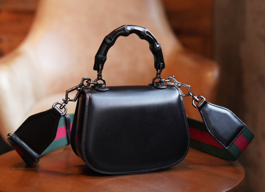 구찌 뱀부 미니 탑핸들백 686864 