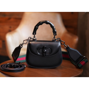 구찌 뱀부 미니 탑핸들백 686864 