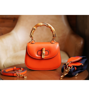 구찌 뱀부 미니 탑핸들백 686864