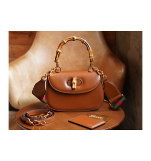 구찌 뱀부 스몰 탑핸들백 675797