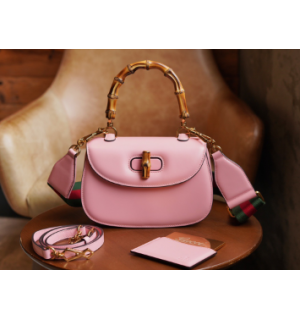 구찌 뱀부 스몰 탑핸들백 675797