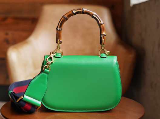 구찌 뱀부 스몰 탑핸들백 675797