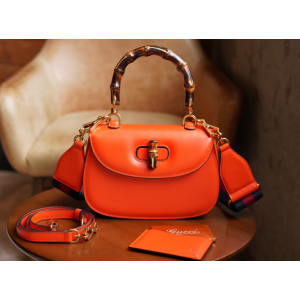 구찌 뱀부 스몰 탑핸들백 675797 