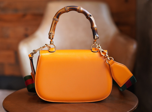 구찌 뱀부 스몰 탑핸들백 675797