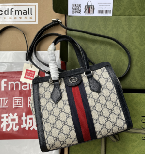 구찌 오피디아 스몰 GG 토트백 547551