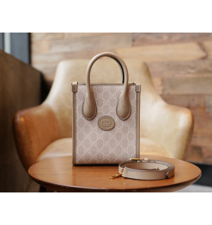 구찌 인터로킹G 미니 토트백 671623