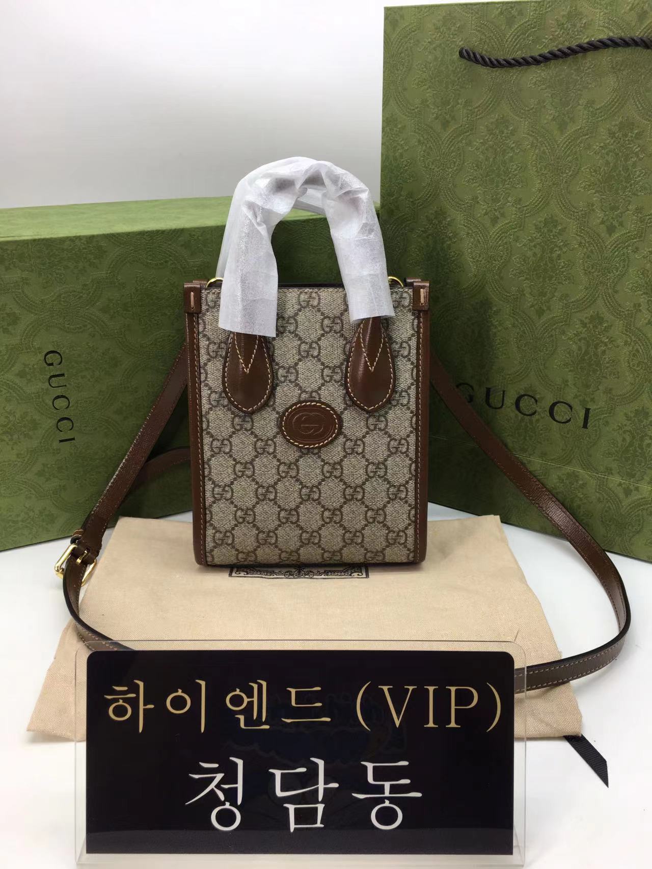 구찌 인터로킹G 미니 토트백 671623