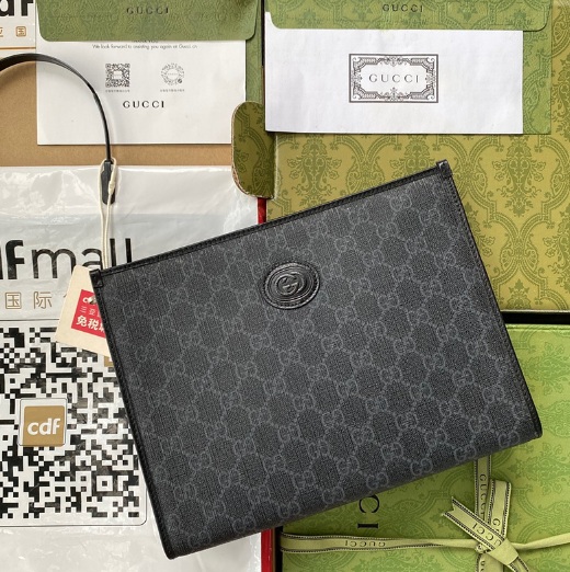 구찌 인터로킹G 클러치 672956