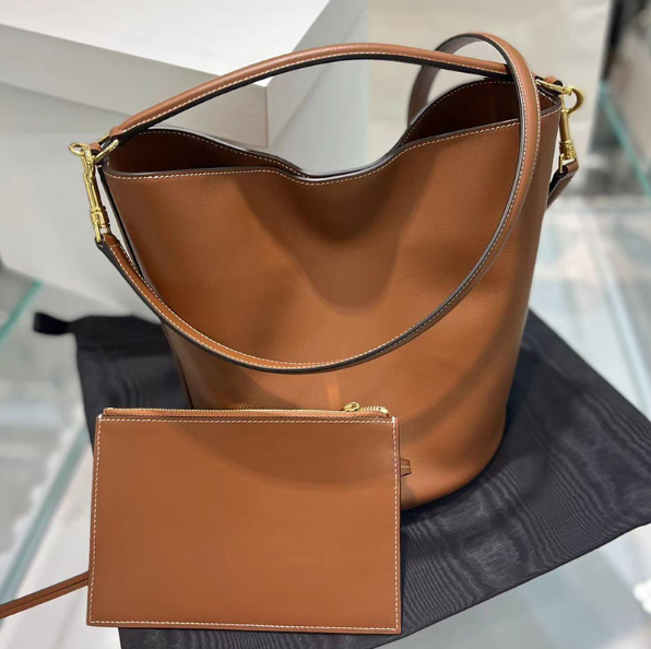 셀린느 16 버킷백 (하이엔드급)