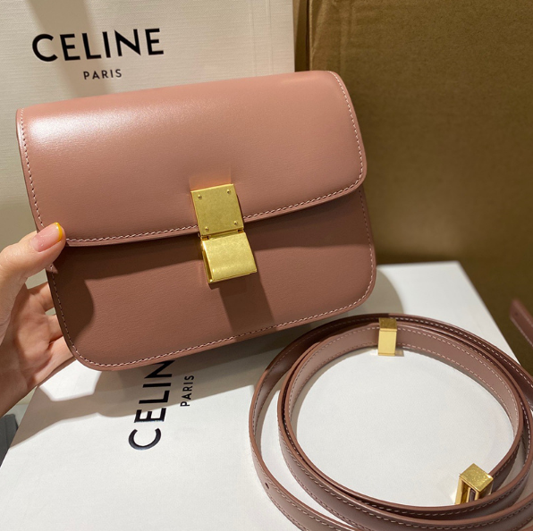 셀린느 클래식 박스백  (하이엔드급)