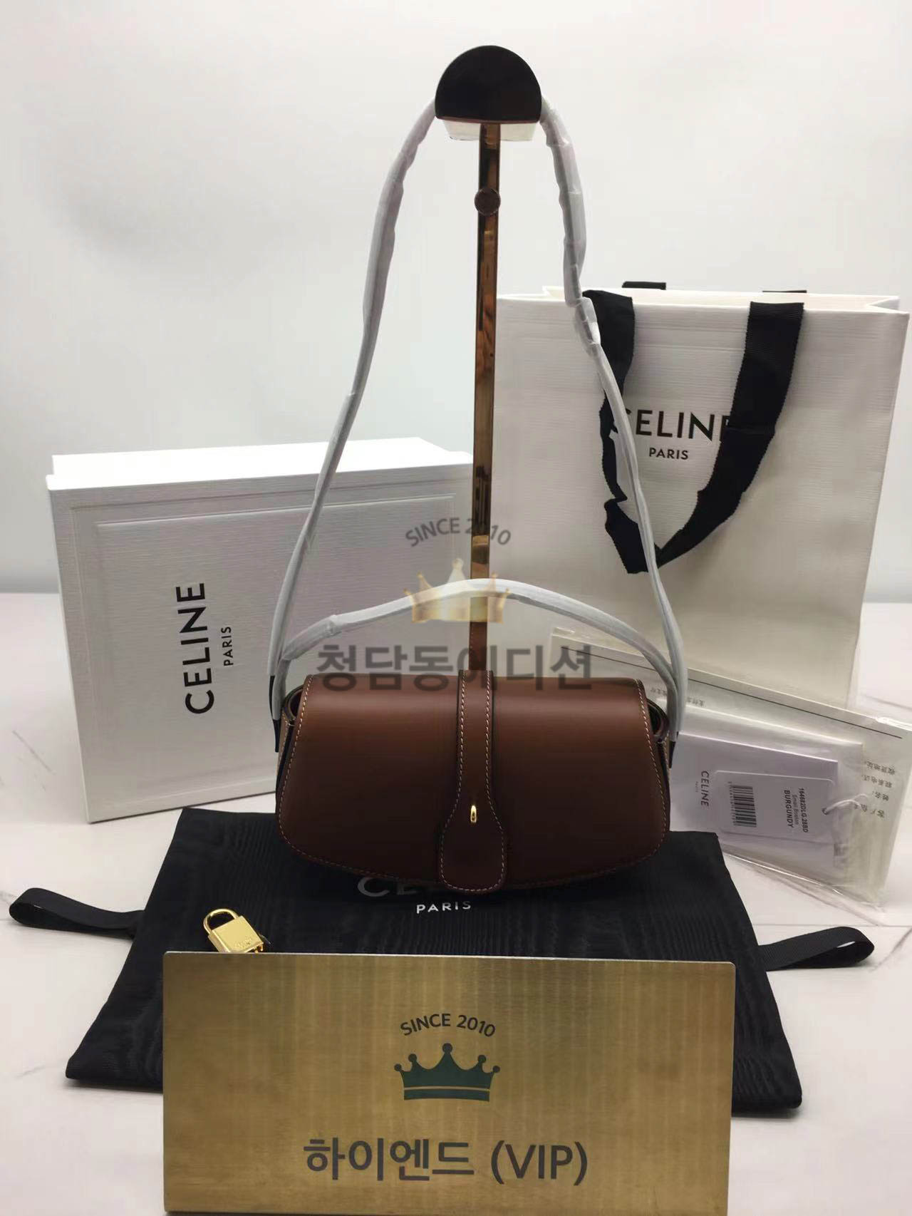 셀린느 클러치 온 스트랩 타부백 (하이엔드급)