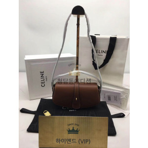 셀린느 클러치 온 스트랩 타부백 (하이엔드급)