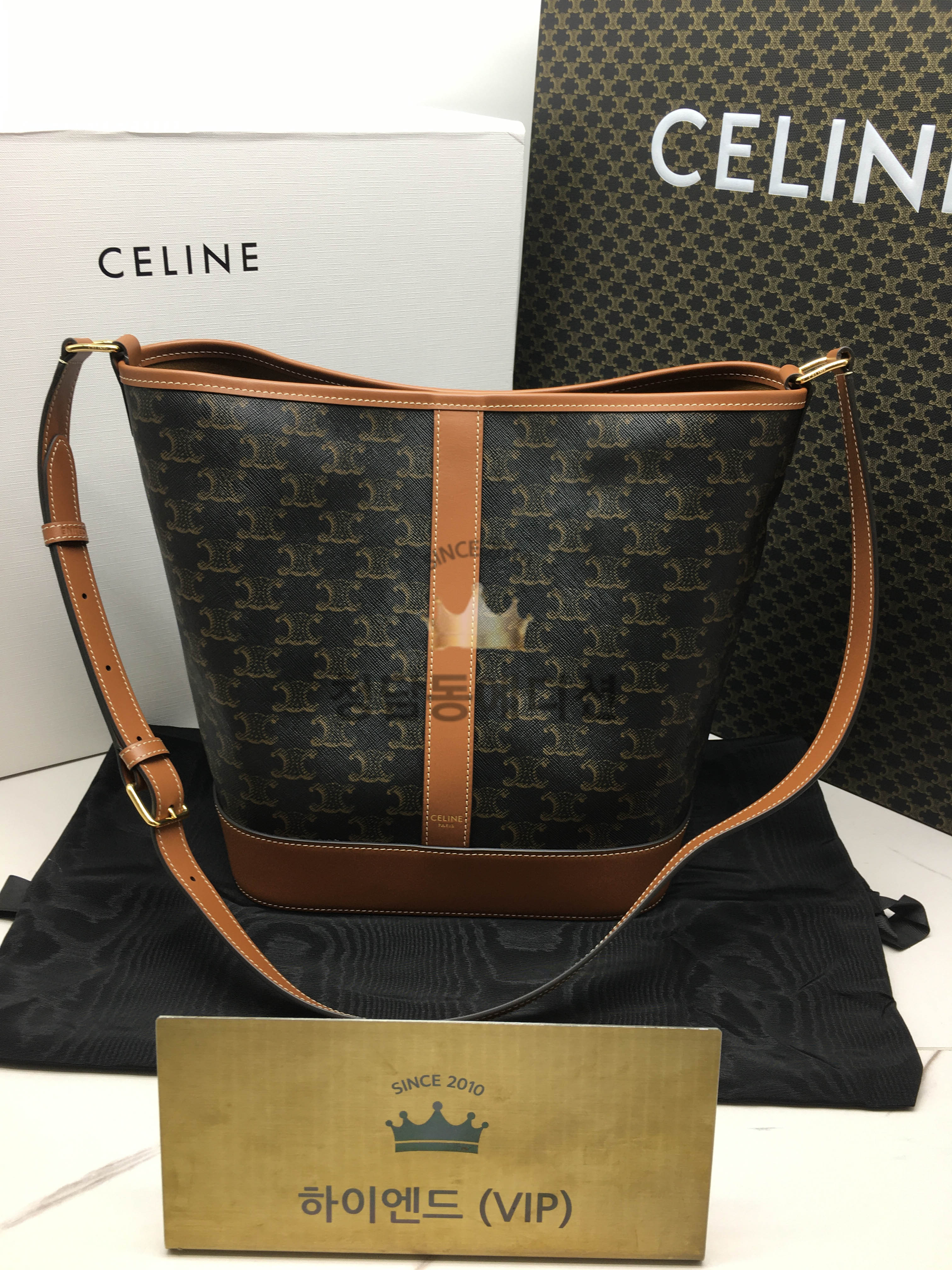 셀린느 트리오페 카바스 버킷백 스몰/미디움 (하이엔드급)