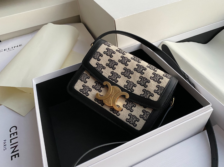 셀린느 트리오페 캔버스 숄더백 틴 (하이엔드급)