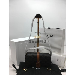 셀린느 트리오페 클러치 온 스트랩 타부백 (하이엔드급)