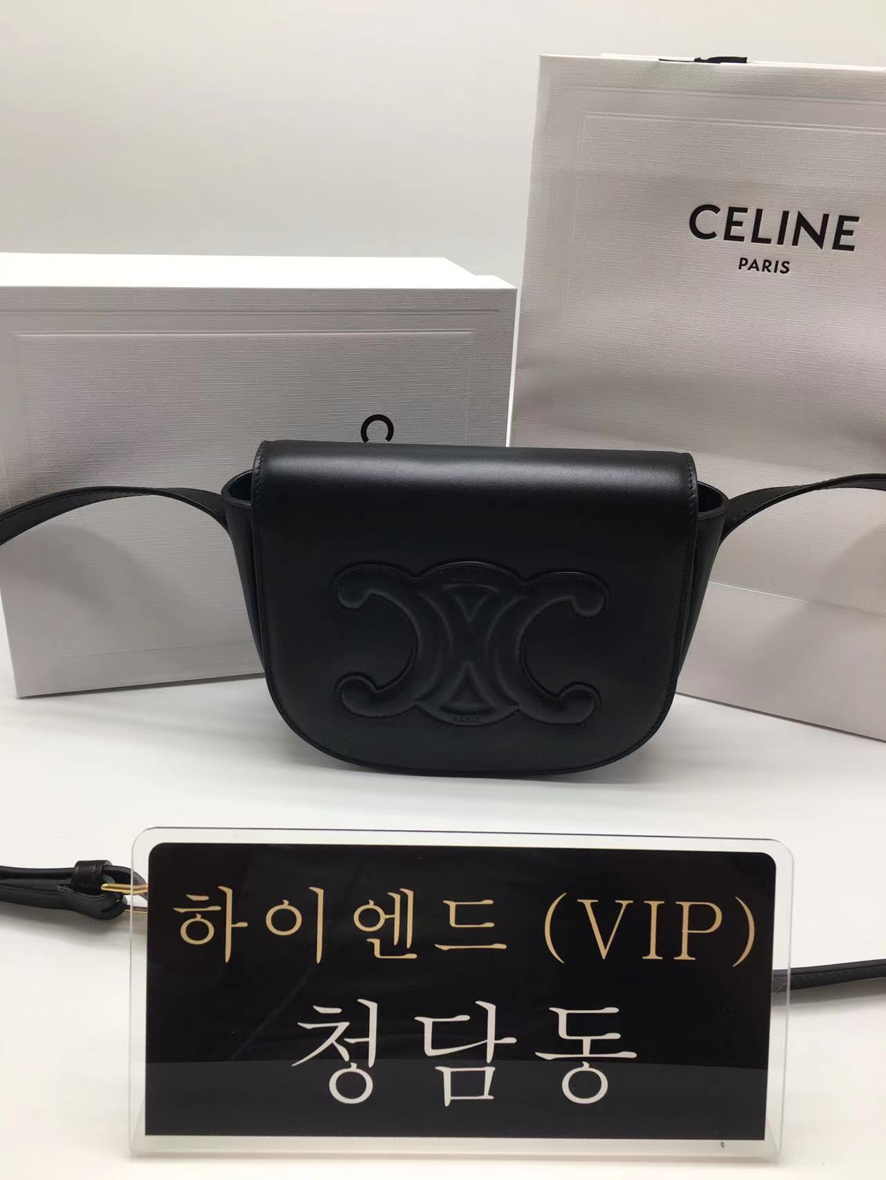 셀린느 폴코 퀴르 트리오페 숄더백 (하이엔드급)