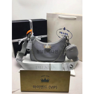 프라다 리에디션 나일론 테수토 호보백 (하이엔드급)