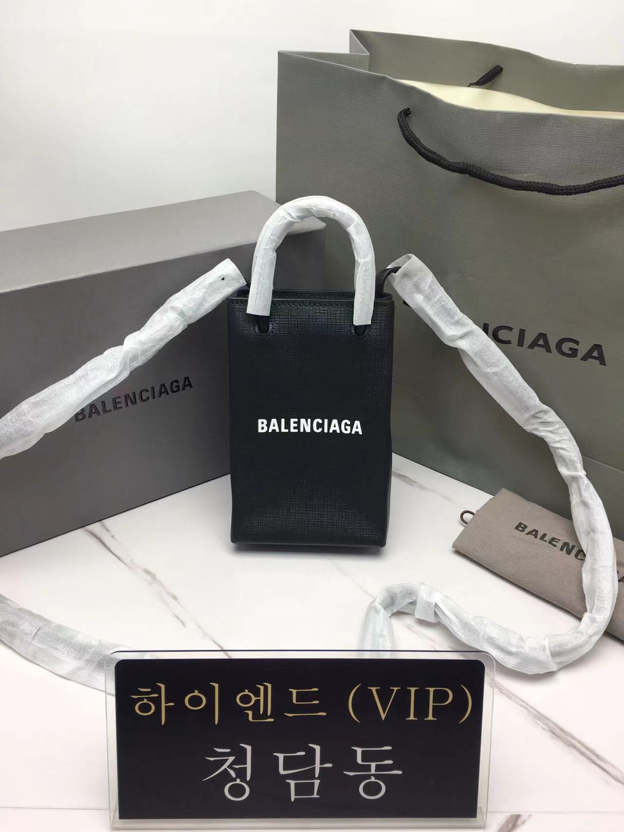 발렌시아가 폰홀더 크로스 미니 토트백 (하이엔드급)