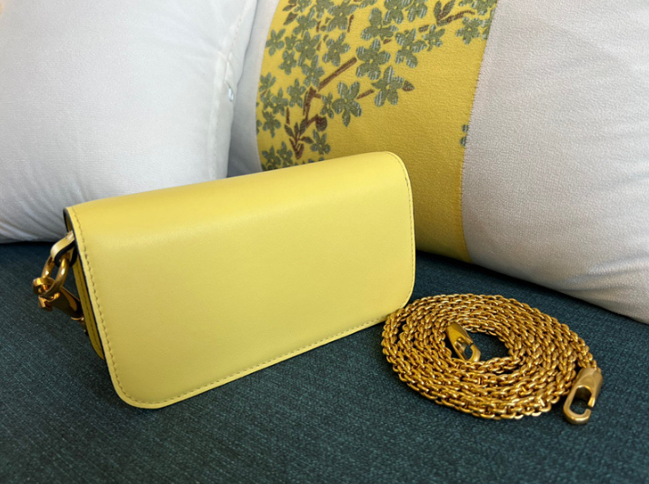 발렌티노 가라바니 로코 숄더백 스몰 (하이엔드급)