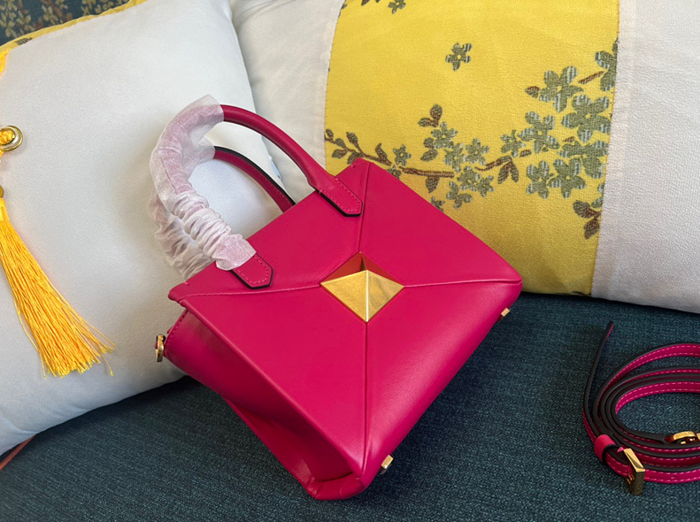 발렌티노 원스터드 탑핸들 숄더백 (하이엔드급)