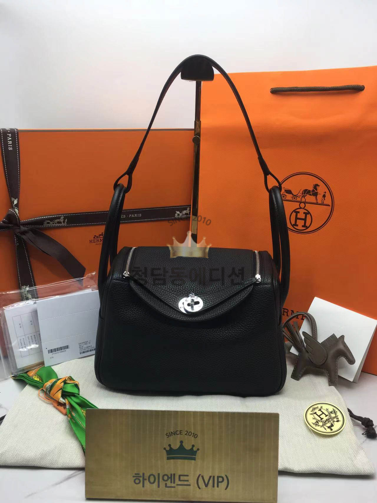 에르메스 린디26 은장/금장 올수공 (컬러 누아)