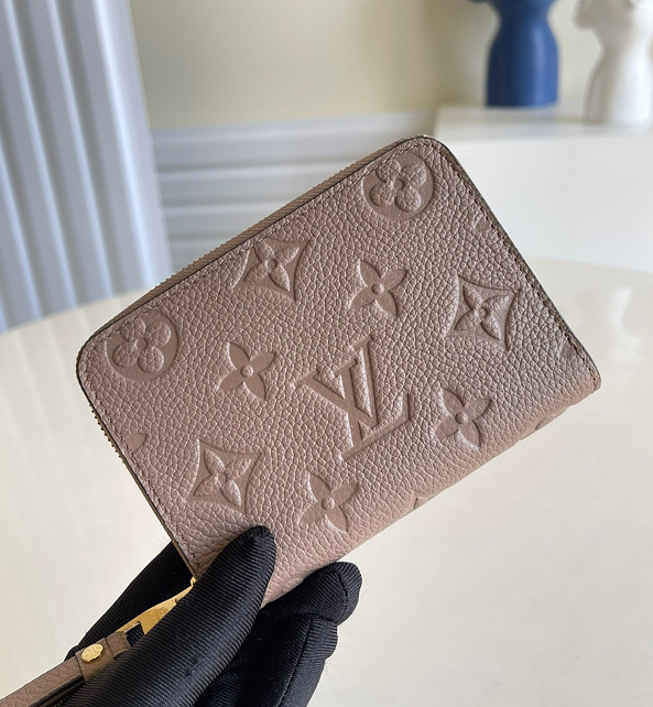 루이비통 지피 코인퍼스 M60574