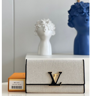 루이비통 카퓌신 월릿 M81305 장지갑