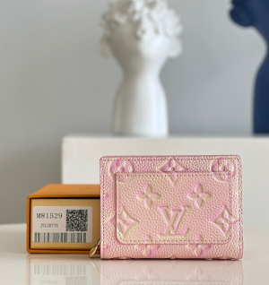 루이비통 클레아 월릿 M81529