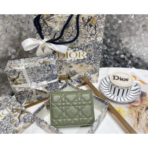 디올까나쥬 램스킨 반지갑