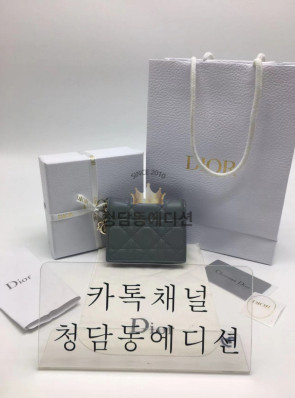 디올 까나쥬 램스킨 반지갑