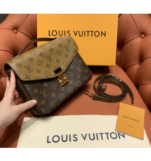 루이비통 모노그램 포쉐트 메티스 M44876