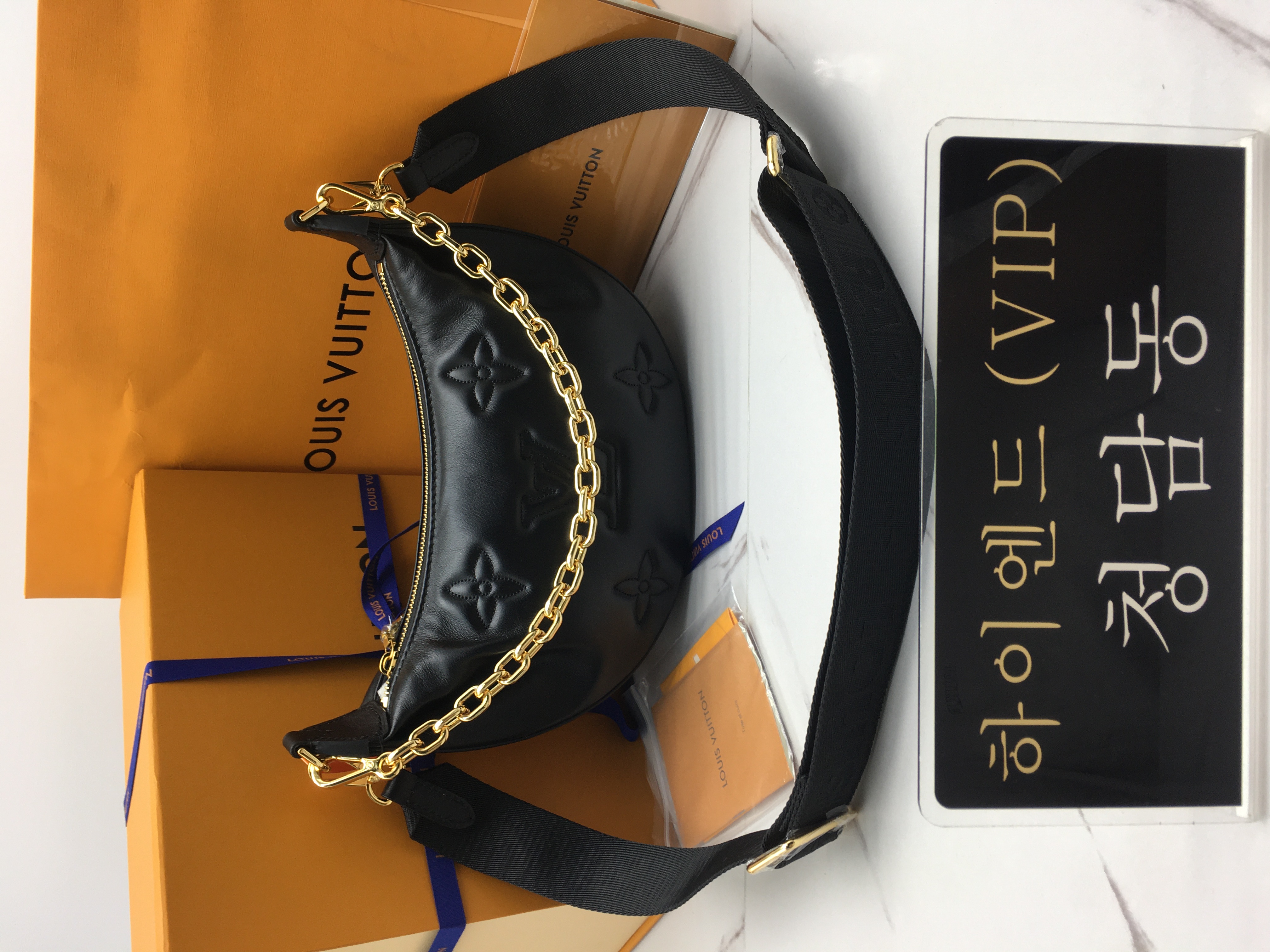 루이비통 버블그램 오더 더 문 M59915