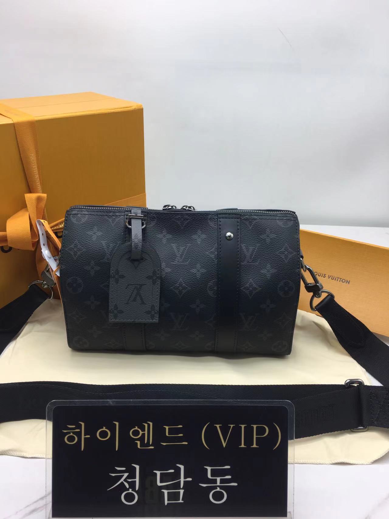 루이비통 시티 키폴 M45936