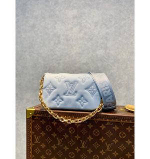 루이비통 월릿 온 스트랩 M81399