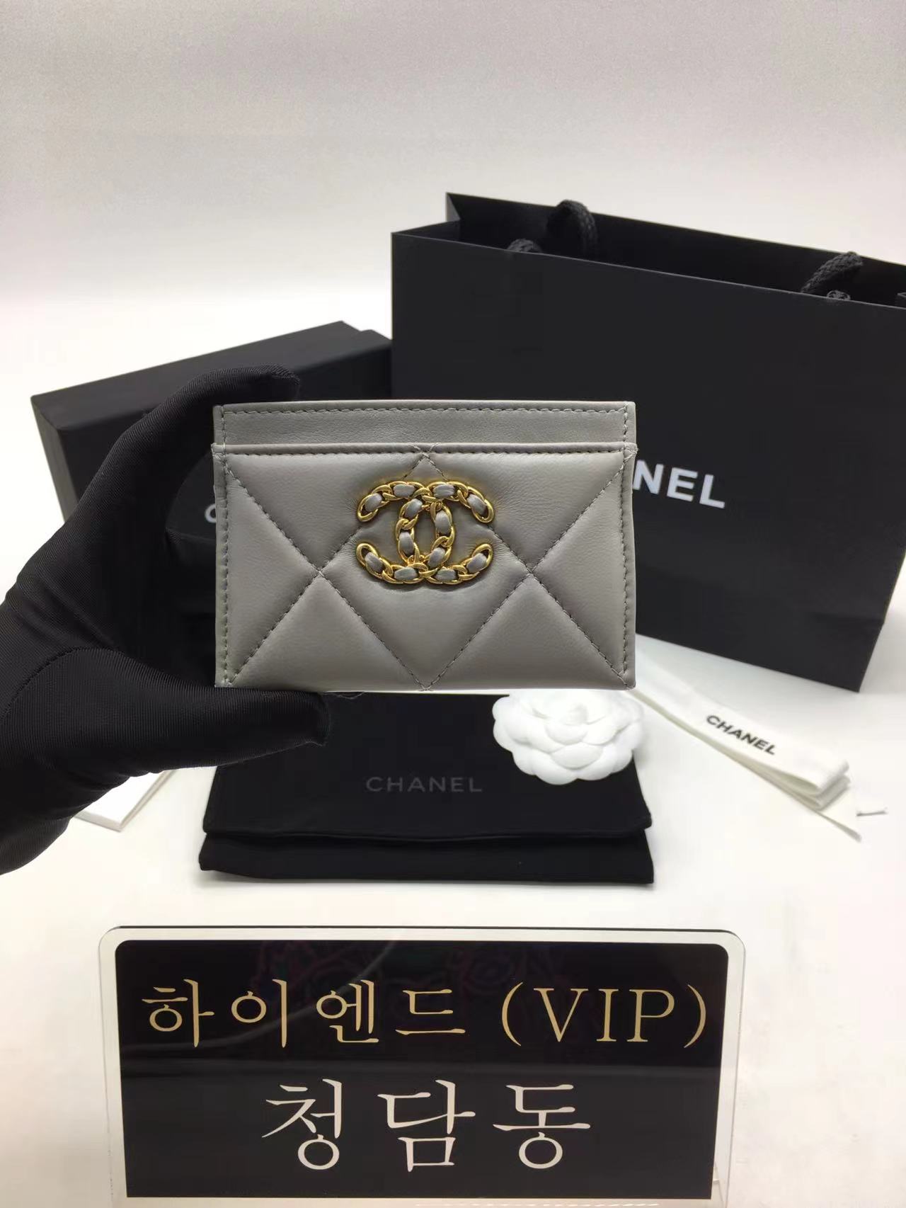 샤넬 19 카드홀더