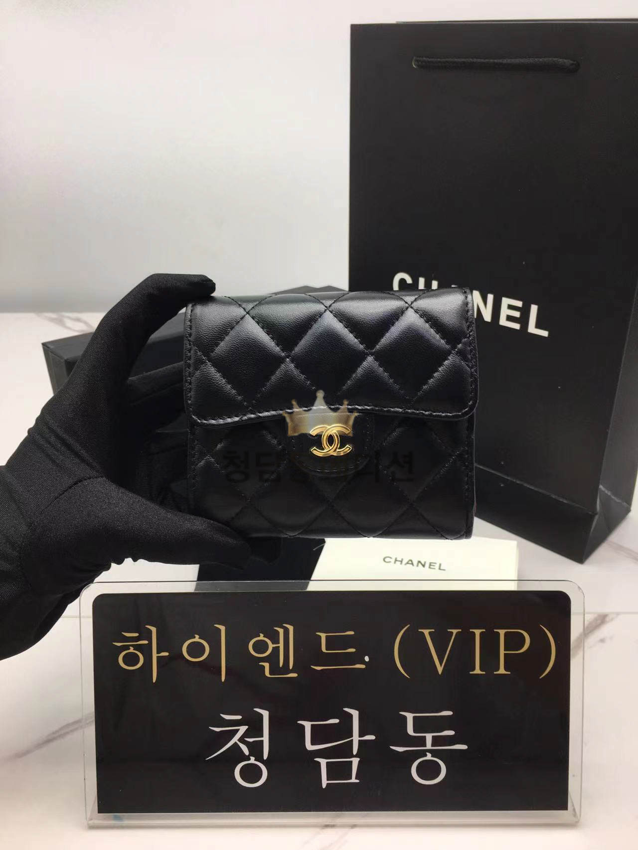 샤넬 클래식 램스킨 플랩 지갑 금장