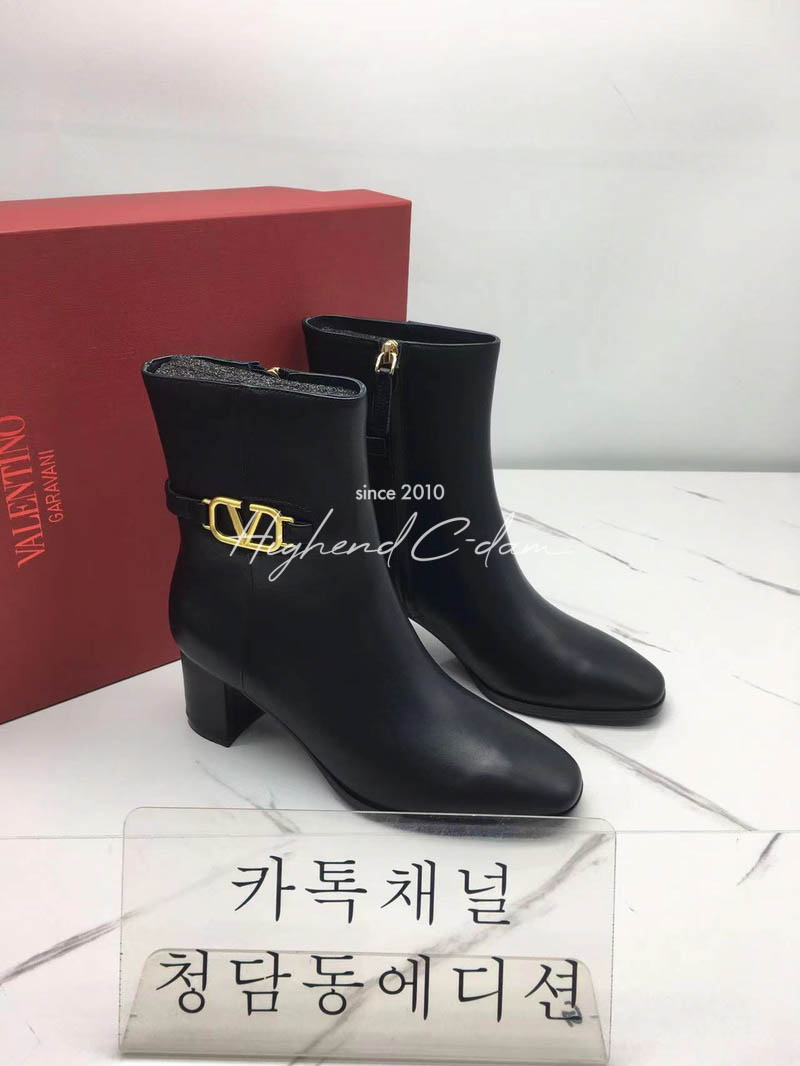 발렌티노 부츠힐