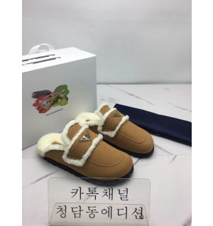 프라다 시어링 슬리퍼 (컬러 베이지, 블랙)