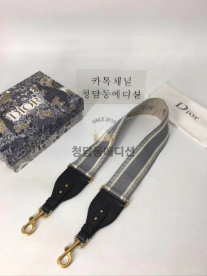 디올 스트랩