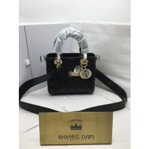 디올 레이디백 스몰 (램스킨) (upgrade ver.)