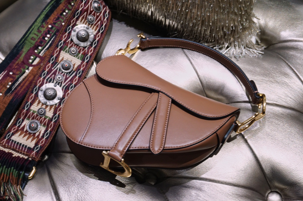 디올 새들백 미니