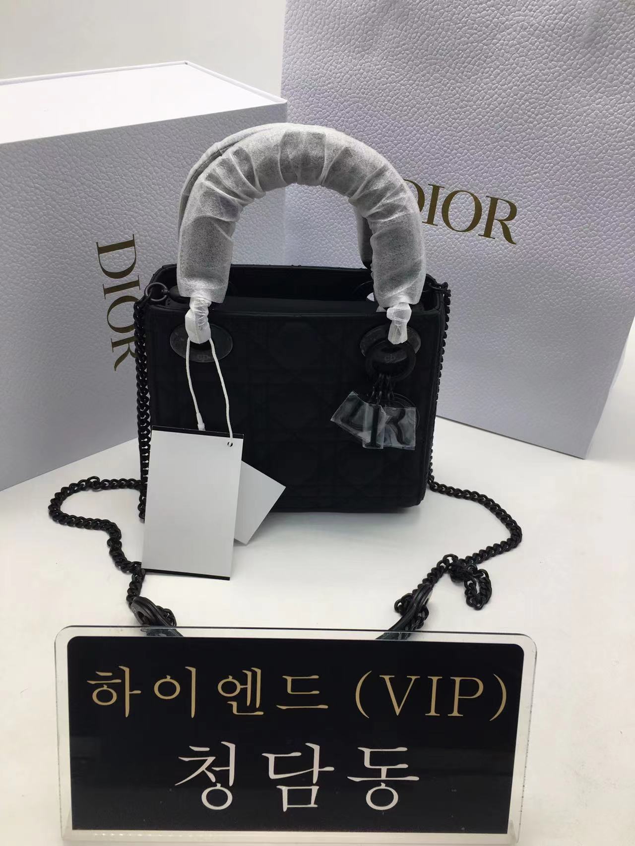 디올 울트라 매트 레이디백 미니