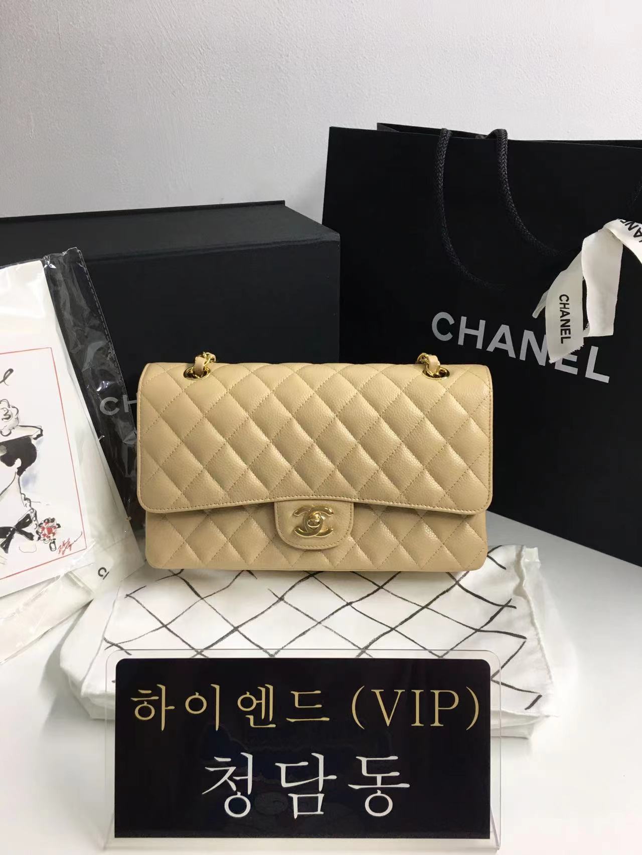 샤넬 클래식백 캐비어스킨 금장 미디움 25.5cm