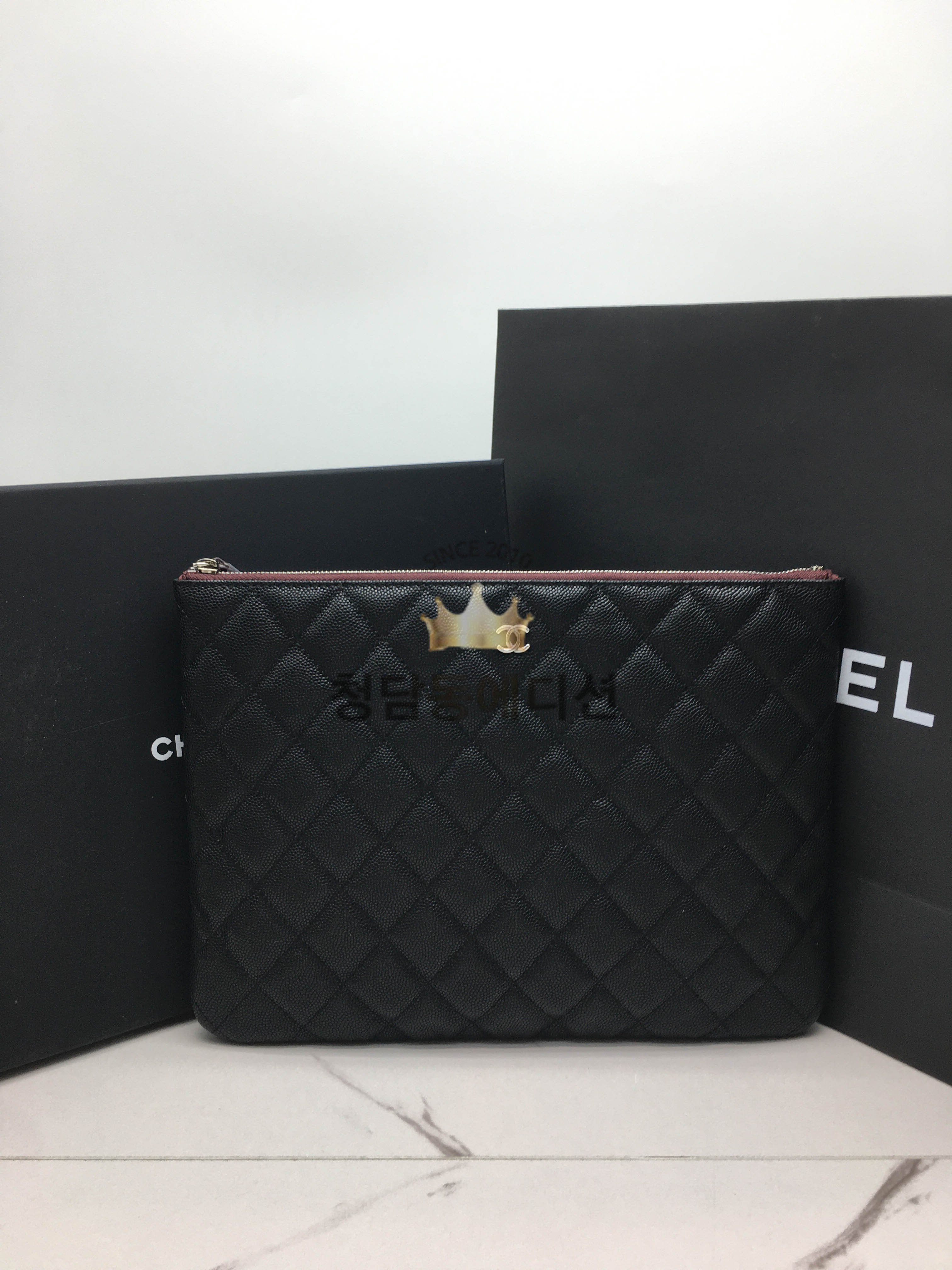 샤넬 클래식 캐비어 클러치백 은장 (미디움 / 라지)