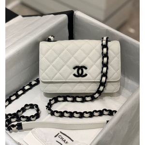 샤넬 클래식 WOC 블랙 코팅 버클 체인 월릿