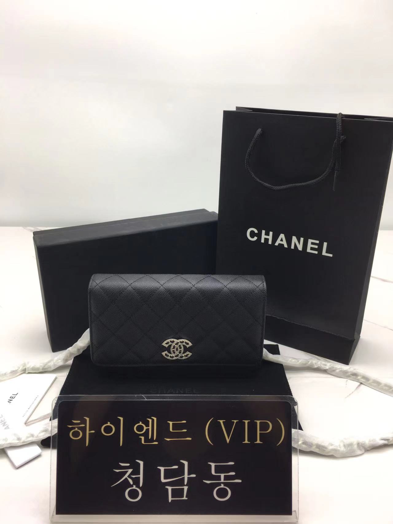 샤넬 22SS 비즈 코코마크 WOC