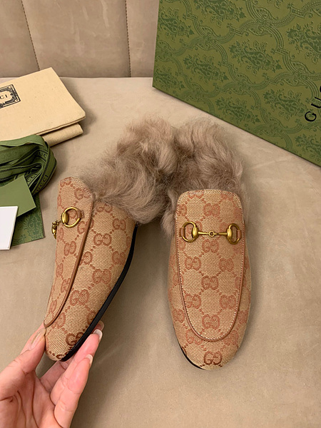 구찌 홀스빗 퍼 로퍼