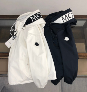 몽클레어 바람막이 (남성용)