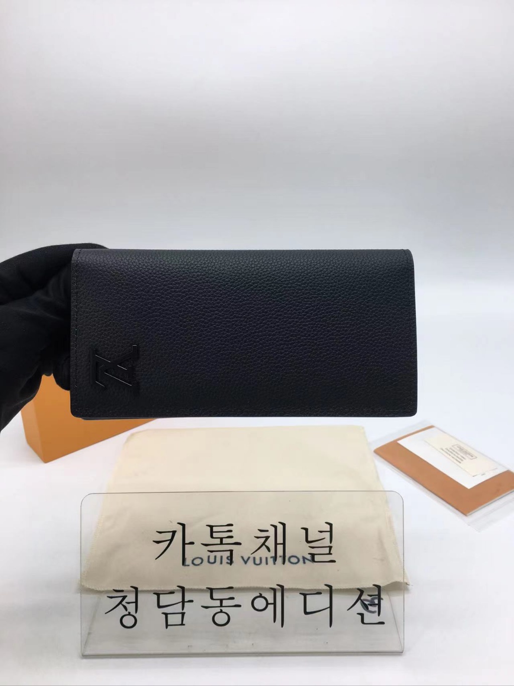 루이비통 에어로그램 브라짜 M69980